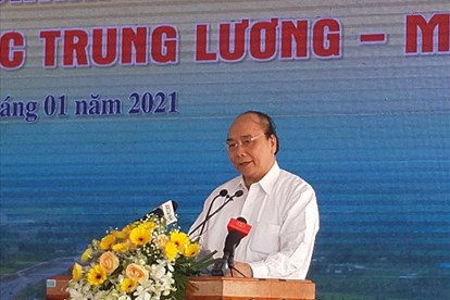 Thủ tướng Nguyễn Xuân Phúc cắt băng thông tuyến cao tốc Trung Lương - Mỹ Thuận