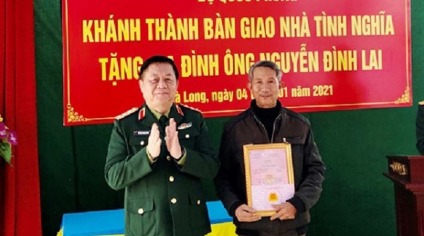 Bộ Quốc phòng trao nhà tình nghĩa cho gia đình chính sách tại tỉnh Thanh Hóa