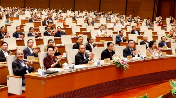 Thủ tướng Nguyễn Xuân Phúc giới thiệu, quán triệt Chiến lược phát triển kinh tế - xã hội