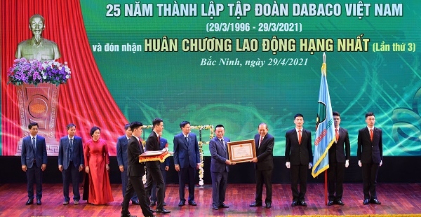 Tập đoàn Dabaco Việt Nam kỷ niệm 25 năm thành lập và đón nhận Huân chương Lao động hạng Nhất lần thứ 3