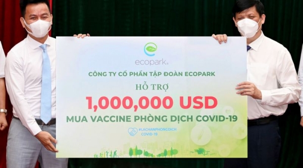 Ecopark trao 1 triệu USD ủng hộ quỹ Vaccine Covid19 của chính phủ