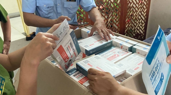 Hà Nội: Thu giữ hàng nghìn que thử Covid-19 nhãn hiệu NASOCHECKcomfort không rõ nguồn gốc