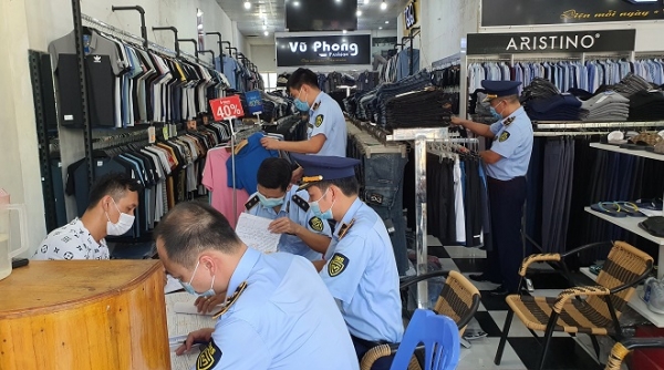 Phú Thọ: Xử phạt cá nhân kinh doanh quần áo giả mạo nhãn hiệu Adidas