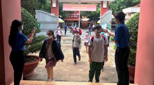 TP. Hồ Chí Minh: Hỗ trợ 100% học phí học kỳ I cho học sinh