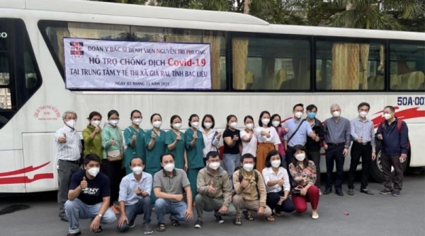 TP. HCM: Đoàn cán bộ Bệnh viện Nguyễn Tri Phương lên đường chi viện tỉnh Bạc Liêu