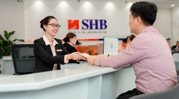 Tưng bừng sinh nhật 28 năm: SHB tri ân khách hàng 28.000 quà tặng