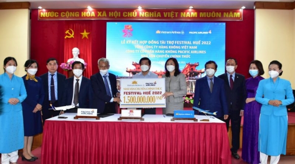 Ký kết thỏa thuận hợp tác toàn diện giữa tỉnh Thừa Thiên - Huế và Vietnam Airlines
