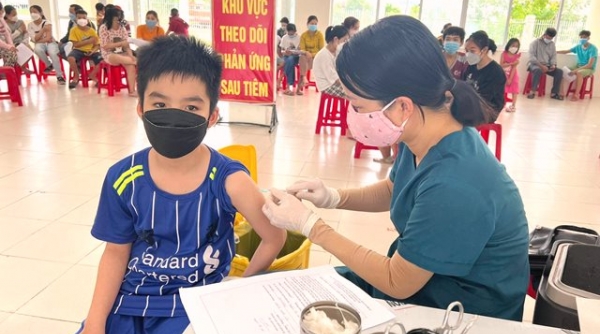 Đà Nẵng phát động đợt tiêm vaccine Covid-19 trước thềm năm học mới