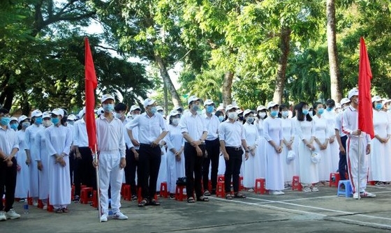 Bình Phước: Nghiêm cấm mọi hoạt động mua, bán đồng phục trong nhà trường