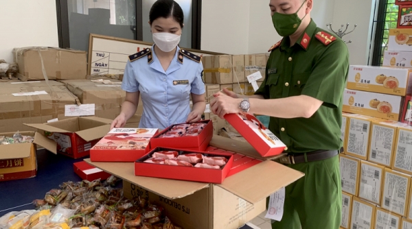 Quản lý thị trường Hà Nội xử lý nhiều vụ vi phạm hàng lậu, hàng giả trong tháng Tám