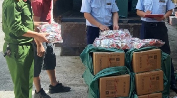 Phát hiện hàng ngàn túi chân gà không rõ nguồn gốc tại Lạng Sơn