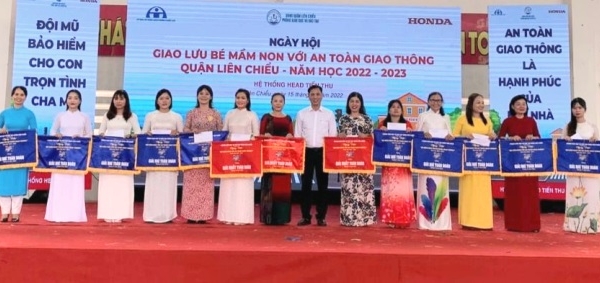 Quận Liên Chiểu: Hơn 500 trẻ tham dự ngày hội “Bé mầm non với an toàn giao thông”