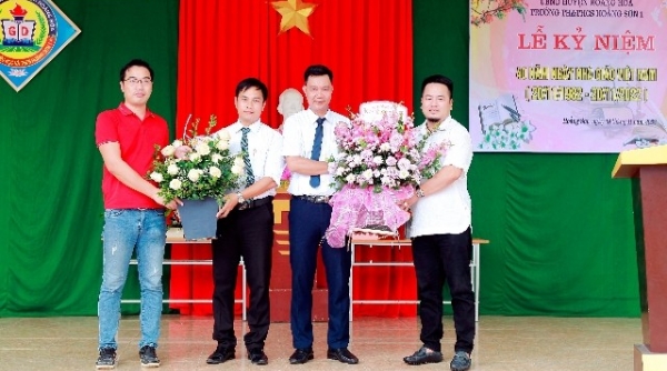 Trường Tiểu học và Trung học cơ sở Hoằng Sơn 1 kỷ niệm 40 năm ngày Nhà giáo Việt Nam