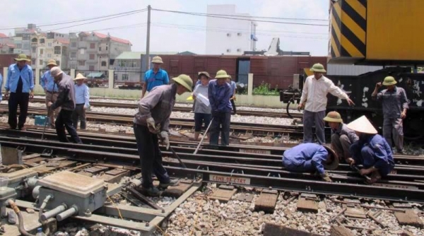 Nhiều bộ ngành đồng thuận giao vốn ngàn tỷ bảo trì đường sắt quốc gia cho Tổng công ty Đường sắt