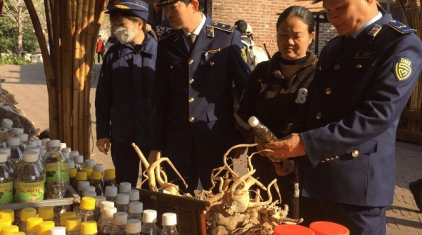 Quảng Ninh: Siết chặt kiểm tra hàng hóa mùa lễ hội 2023