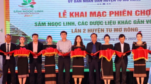 Kon Tum khai mạc Phiên chợ Sâm Ngọc Linh gắn với du lịch