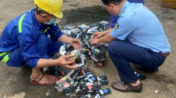 TP. Hồ Chí Minh: Tiêu hủy hơn 12.000 sản phẩm máy hút tinh dầu và hàng hóa giả mạo