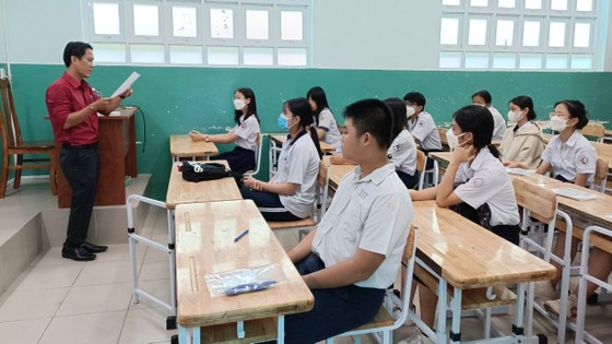 Điểm chuẩn vào lớp 10 công lập năm học 2023-2024 cao nhất tại TP. Hồ Chí Minh là 25,5 điểm