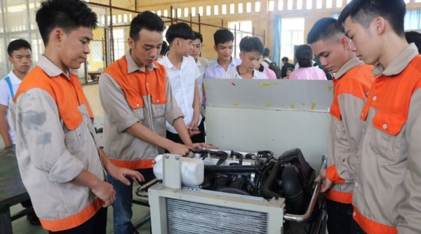 TP. Hồ Chí Minh: Chú trọng đào tạo nghề và hỗ trợ việc làm cho lao động mất việc