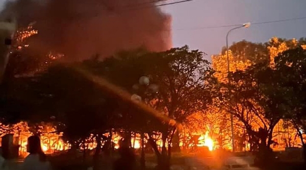 Thanh Hoá hỗ trợ sinh viên trường ĐH Hồng Đức bị thiệt hại cháy xe trong vụ hỏa hoạn
