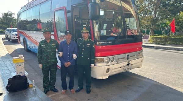 Bắt đối tượng vận chuyển hơn 2.000 viên ma túy tổng hợp từ Lào về Việt Nam
