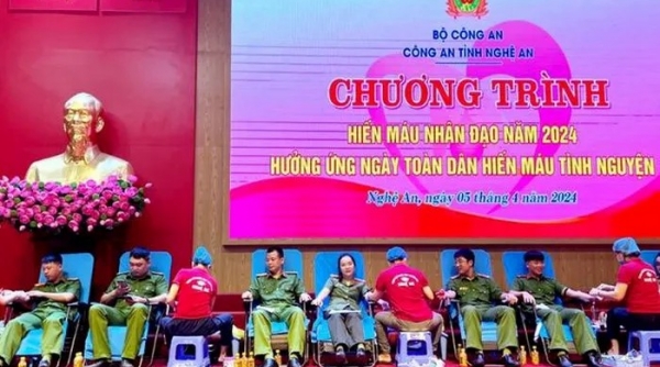 Công an Nghệ An hiến tặng 162 đơn vị máu tại chương trình Hiến máu nhân đạo