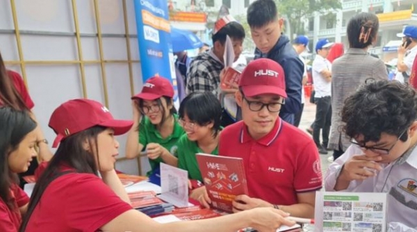 Nam Định tổ chức ngày hội tư vấn tuyển sinh, định hướng nghề nghiệp cho học sinh THPT