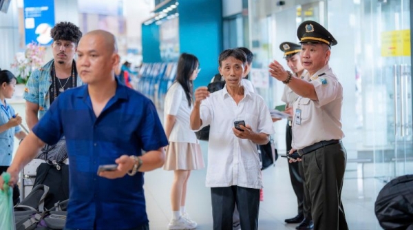 Sân bay Tân Sơn Nhất dự báo đón hàng trăm nghìn lượt khách/ngày dịp lễ 2/9