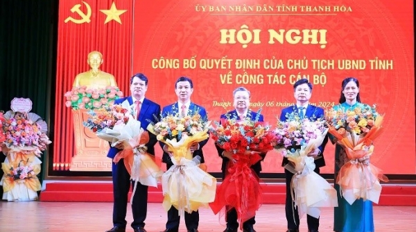 Công bố quyết định về công tác cán bộ Trường Đại học Hồng Đức