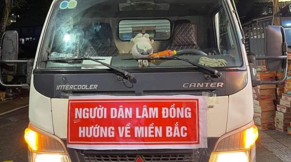 San sẻ yêu thương, hướng về đồng bào miền Bắc