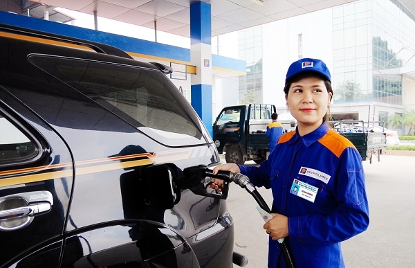 Giá xăng dầu đồng loạt tăng Giá xăng dầu đồng loạt tăng
