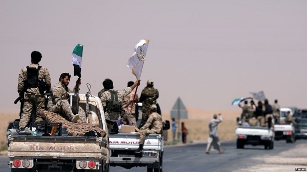 Syria: SDF giành quyền kiểm soát làng gần biên giới Iraq từ tay IS Syria: SDF giành quyền kiểm soát làng gần biên giới Iraq từ tay IS