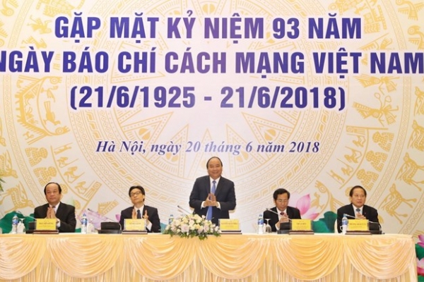 Thủ tướng Nguyễn Xuân Phúc gặp mặt các cơ quan thông tấn, báo chí Thủ tướng Nguyễn Xuân Phúc gặp mặt các cơ quan thông tấn, báo chí