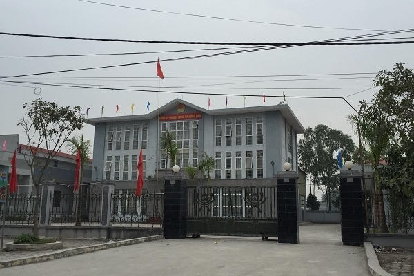 Hàng loạt sai phạm tại UBND xã Hồng Tiến: Trách nhiệm của Bí thư Đảng ủy xã đến đâu? Hàng loạt sai phạm tại UBND xã Hồng Tiến: Trách nhiệm của Bí thư Đảng ủy xã đến đâu?