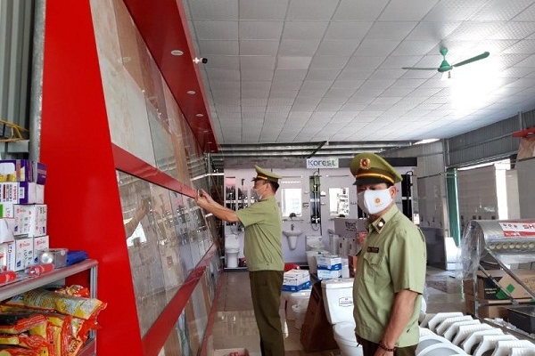 Lạng Sơn: 7 tháng đầu năm kiểm tra, xử lý nhiều vụ vi phạm về hàng lậu, hàng giả Lạng Sơn: 7 tháng đầu năm kiểm tra, xử lý nhiều vụ vi phạm về hàng lậu, hàng giả