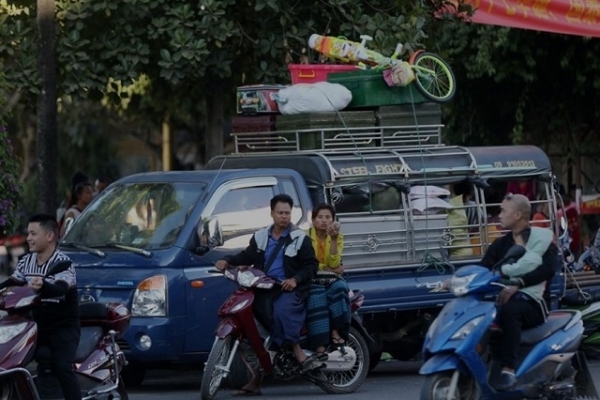 Trung Quốc: Phát hiện ca nghi mắc chưa rõ nguồn gốc, phong tỏa 1 khu dân cư Trung Quốc: Phát hiện ca nghi mắc chưa rõ nguồn gốc, phong tỏa 1 khu dân cư