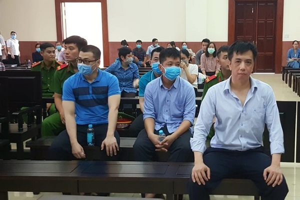 Vụ nhập thuốc ung thư giả của VN Pharma: Thêm một cán bộ hải quan TP.HCM bị bắt Vụ nhập thuốc ung thư giả của VN Pharma: Thêm một cán bộ hải quan TP.HCM bị bắt