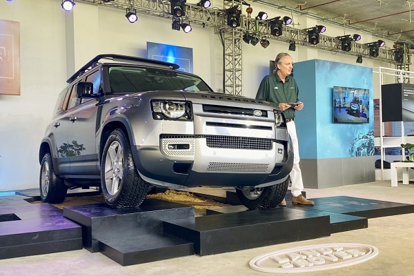 Chính thức giới thiệu mẫu xe Land Rover Defender tại thị trường Việt Nam Chính thức giới thiệu mẫu xe Land Rover Defender tại thị trường Việt Nam