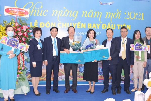 Đà Nẵng: Đón chuyến bay đầu tiên chào năm mới 2021