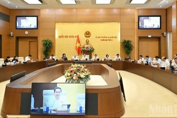 Công bố Nghị quyết của Ủy ban Thường vụ Quốc hội khóa XVI