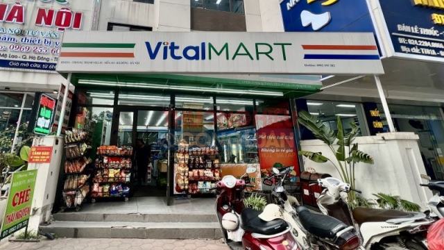 Vital Mart ハノイのスーパーマーケットは、ベトナムのサブラベルなしで輸入品を販売しています