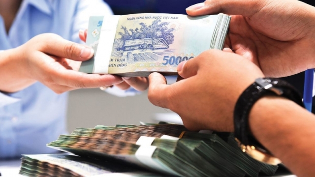 信用の伸びはここ10年で最低、銀行は「困難を解決する」方法を積極的に模索