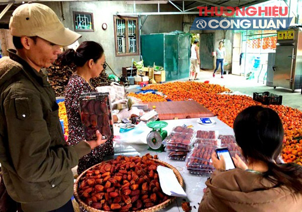 Đà Lạt: Ra quân dẹp nạn 'cò' chèo kéo khách - Hình 1