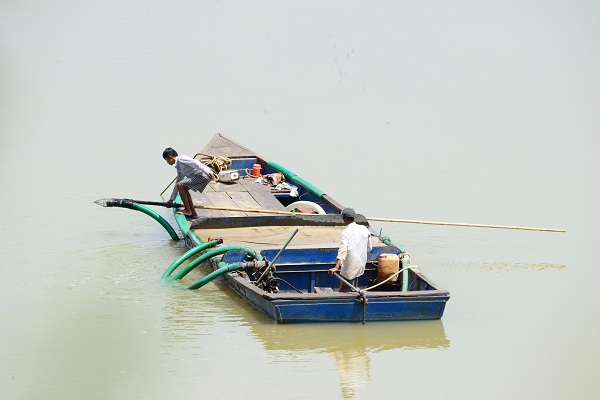 Khánh Hòa: Nhiều dấu hiệu “cát tặc” hoành hành trên sông Cái - Hình 6