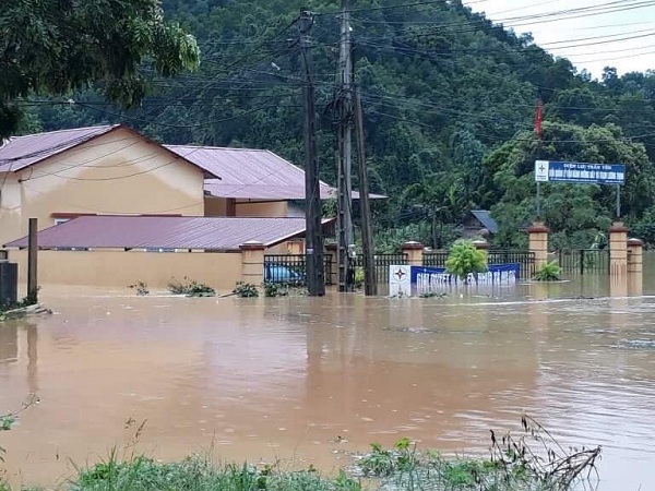 Mưa lớn sau bão số 3 gây thiệt hại không nhỏ đến lưới điện - Hình 5