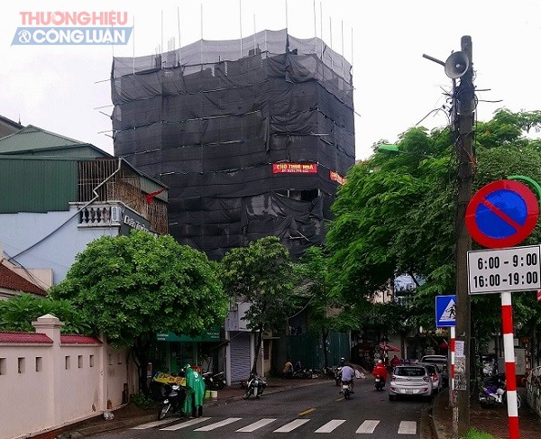 Cầu Giấy (Hà Nội): Tình trạng vi phạm TTXD lại tái diễn tại địa bàn phường Yên Hòa - Hình 2