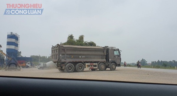 Hưng Yên: Hàng loạt bến bãi kinh doanh VLXD ngang nhiên hoạt động trong mùa mưa lũ? - Hình 4