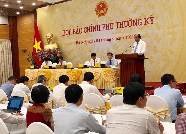 Bộ trưởng, Chủ nhiệm Văn phòng Chính phủ Mai Tiến Dũng thông báo kết quả phiên họp Chính phủ tháng 8/2019