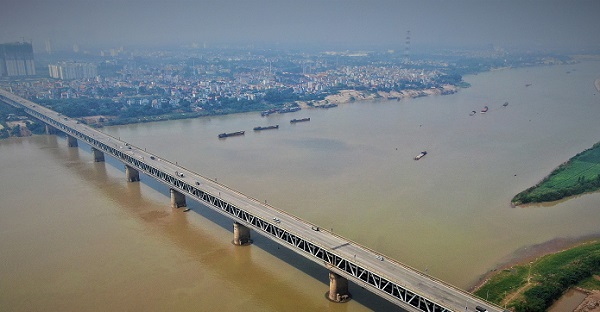 Cầu Thăng Long khánh thành vào năm 1985, tính đến nay vừa tròn 35 năm khai thác sử dụng