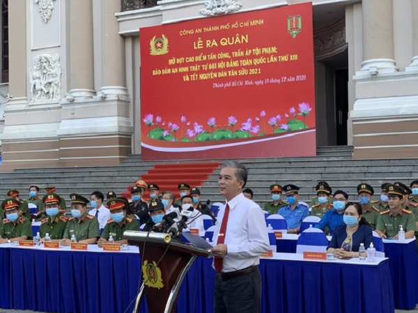 Ông Ngô Minh Châu, Phó Chủ tịch UBND TPHCM phát biểu chỉ đạo tại buổi lễ. Ảnh: CHÍ THẠCH